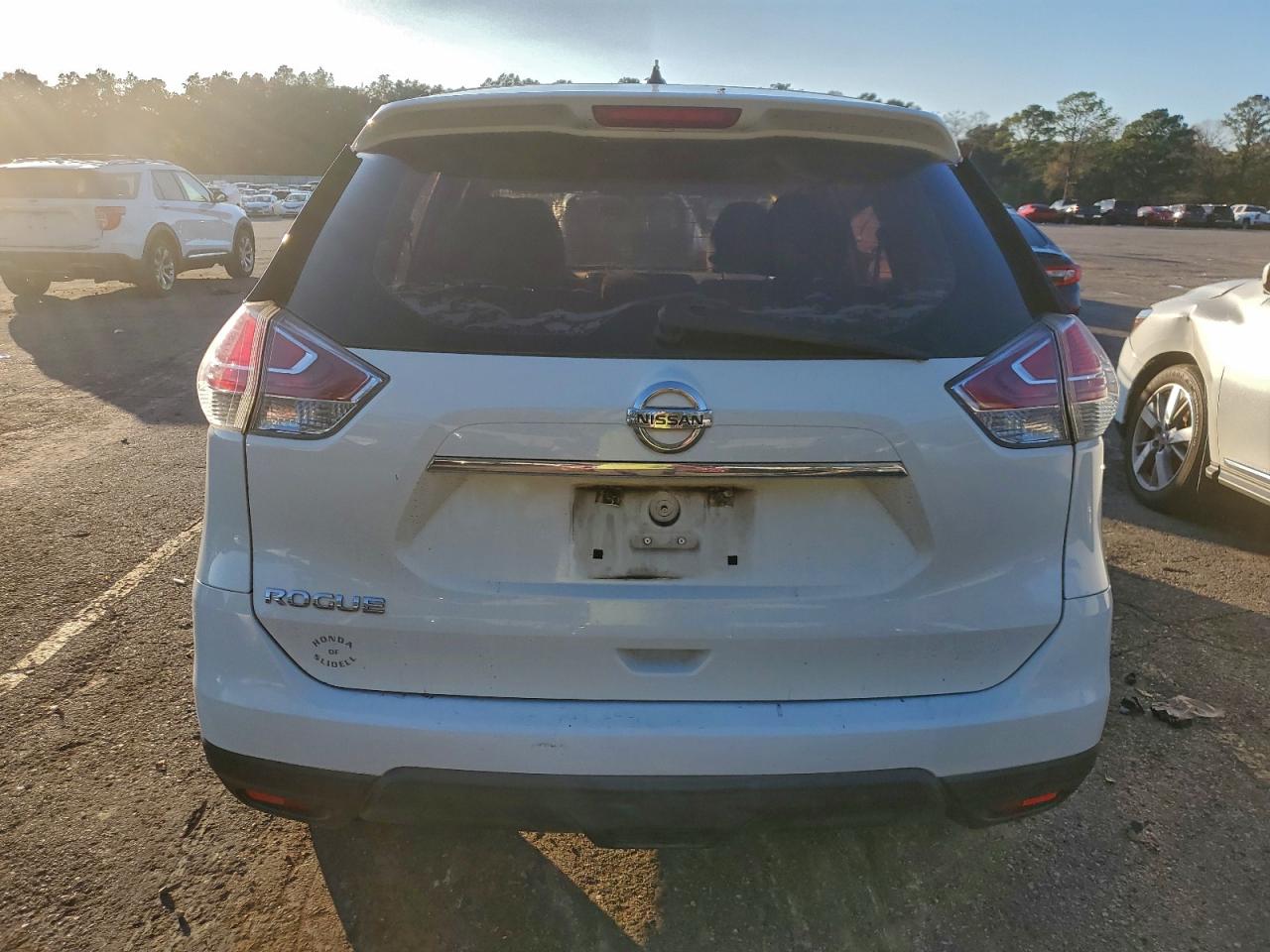 Nissan Rogue S Image 2