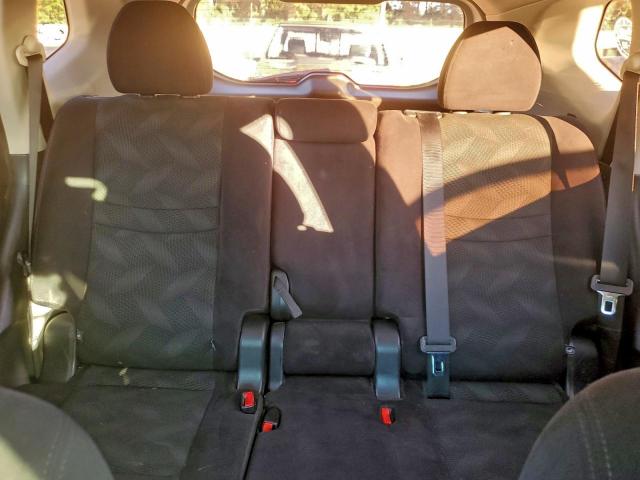 Nissan Rogue S Image 4