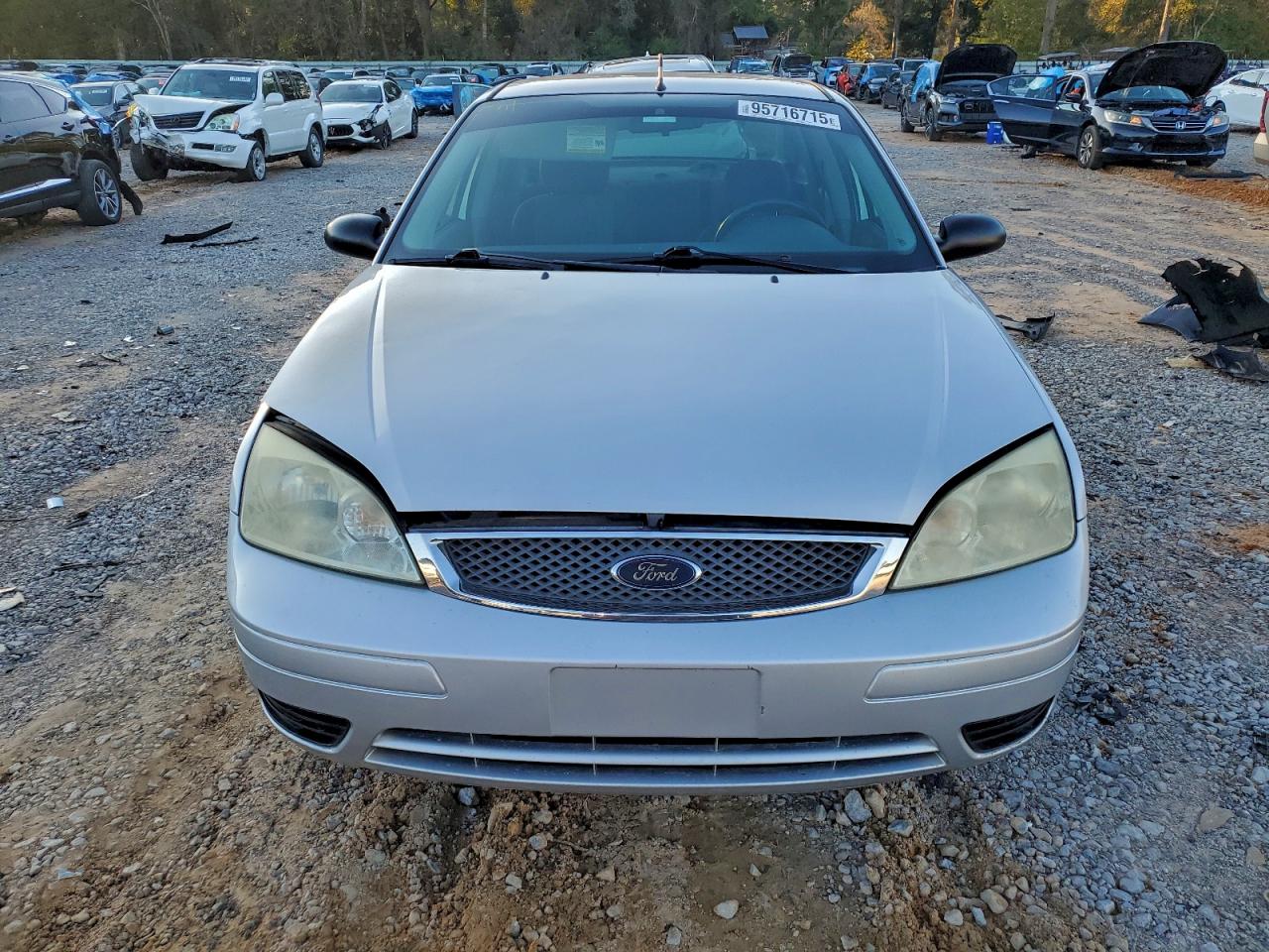 Ford Focus Zx4 Image 4