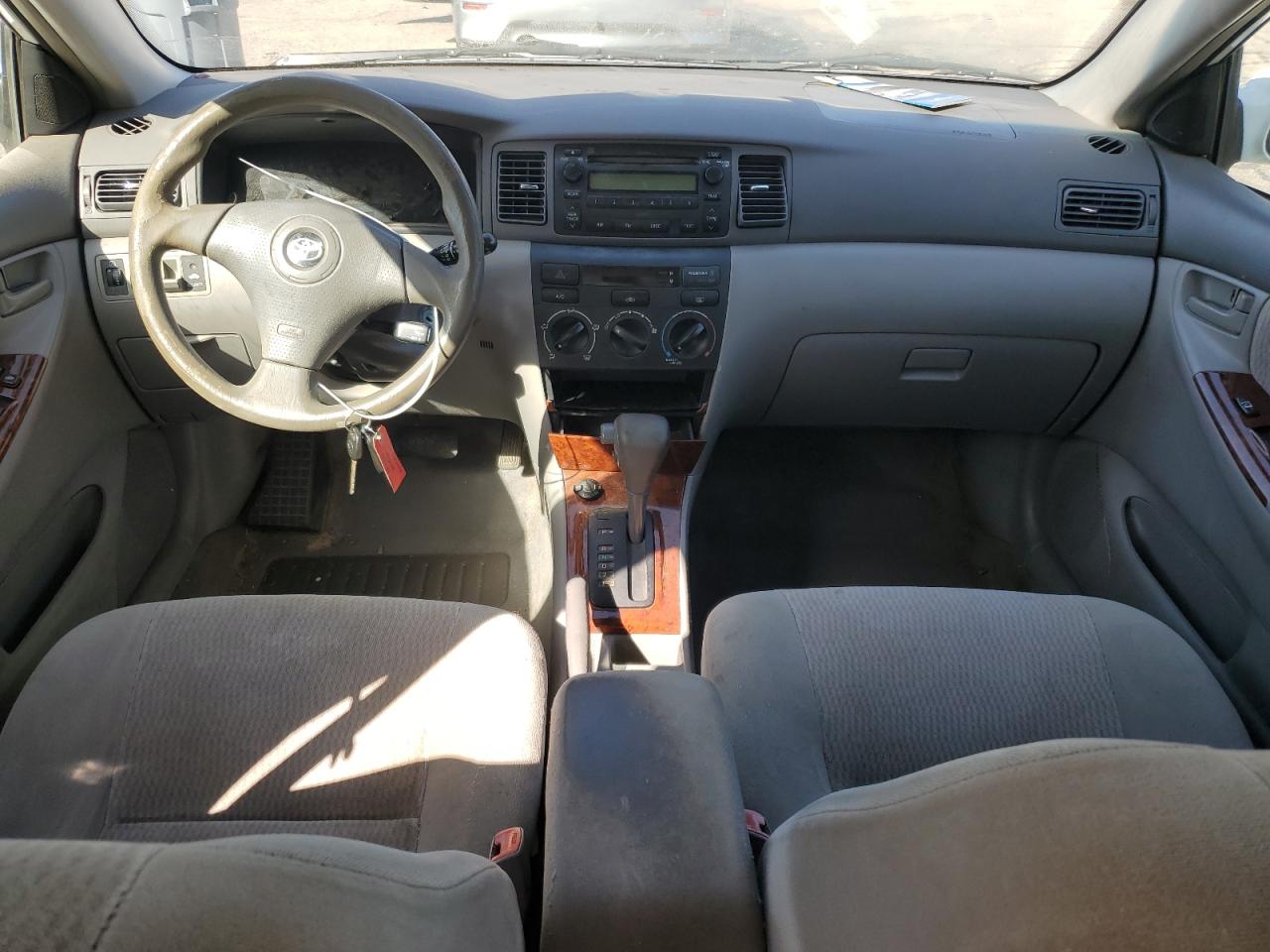 Toyota Corolla Ce Image 6