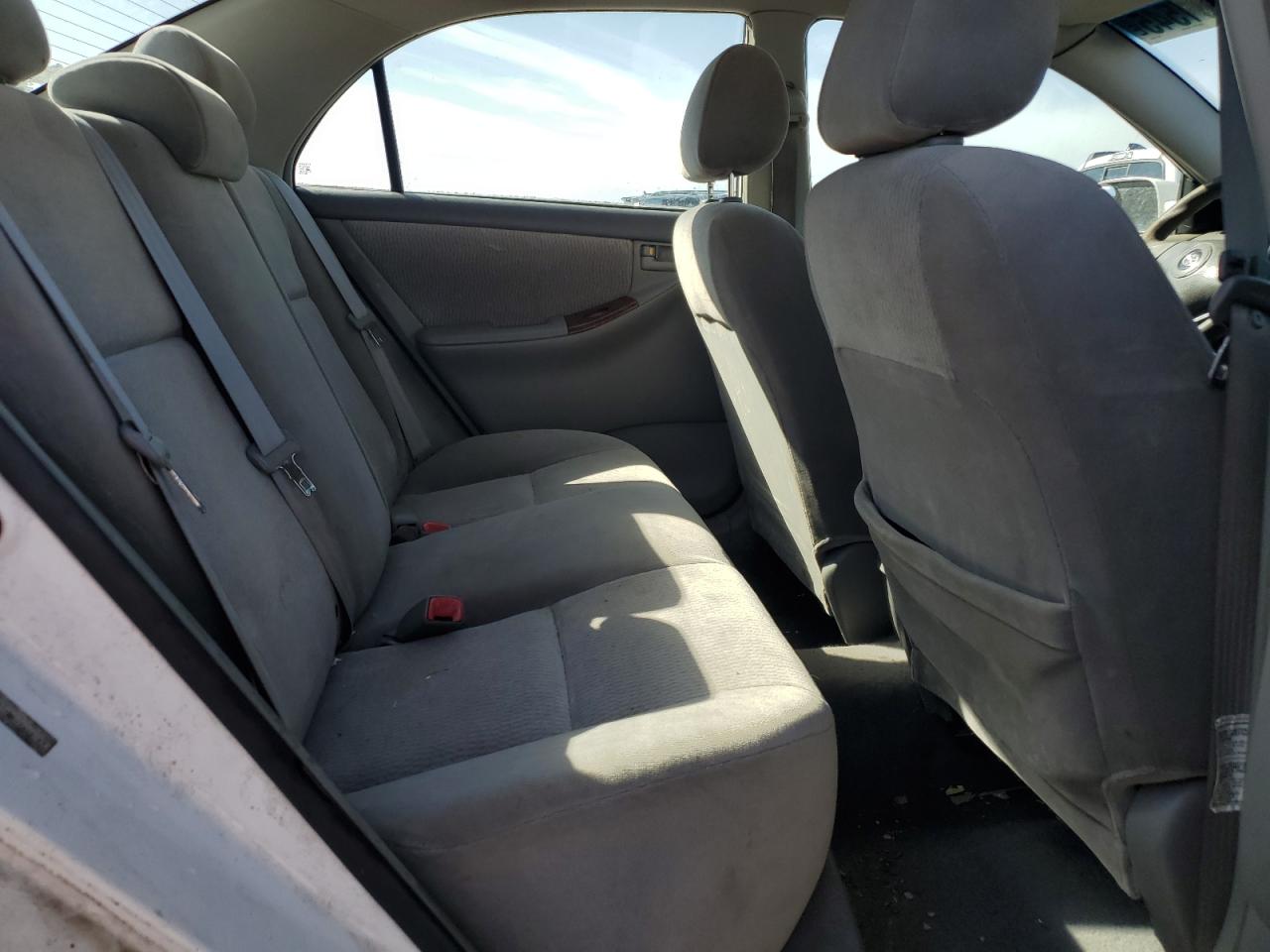 Toyota Corolla Ce Image 12