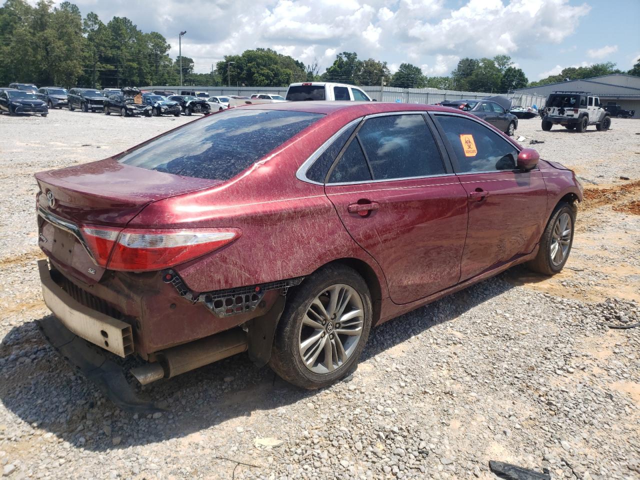 Toyota Camry Le Image 6