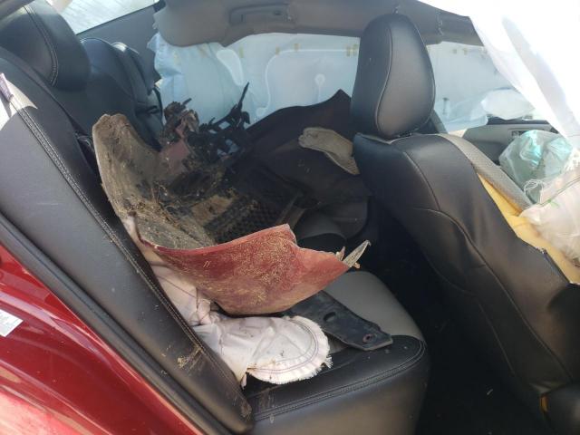 Toyota Camry Le Image 9