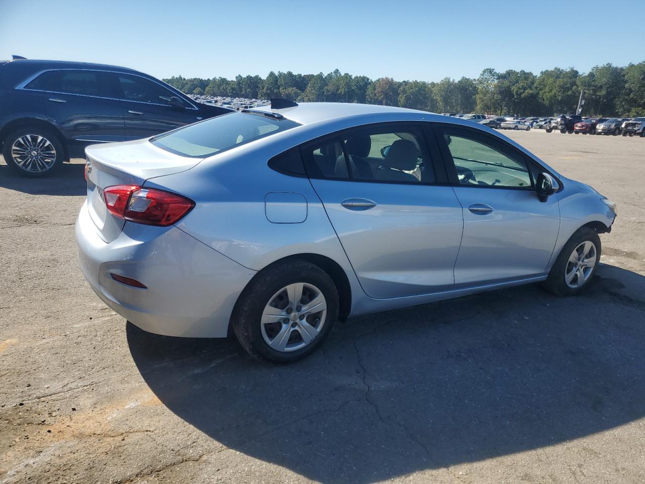 Chevrolet Cruze Ls Image 4