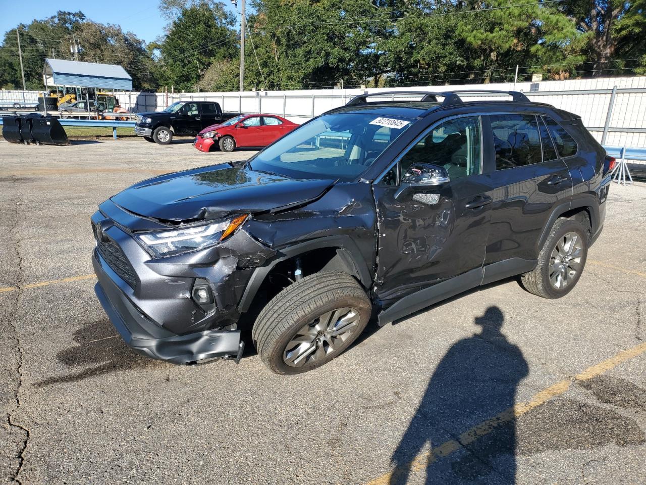 Toyota RAV4 Xle Premium Image 1