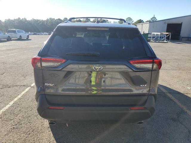 Toyota RAV4 Xle Premium Image 4