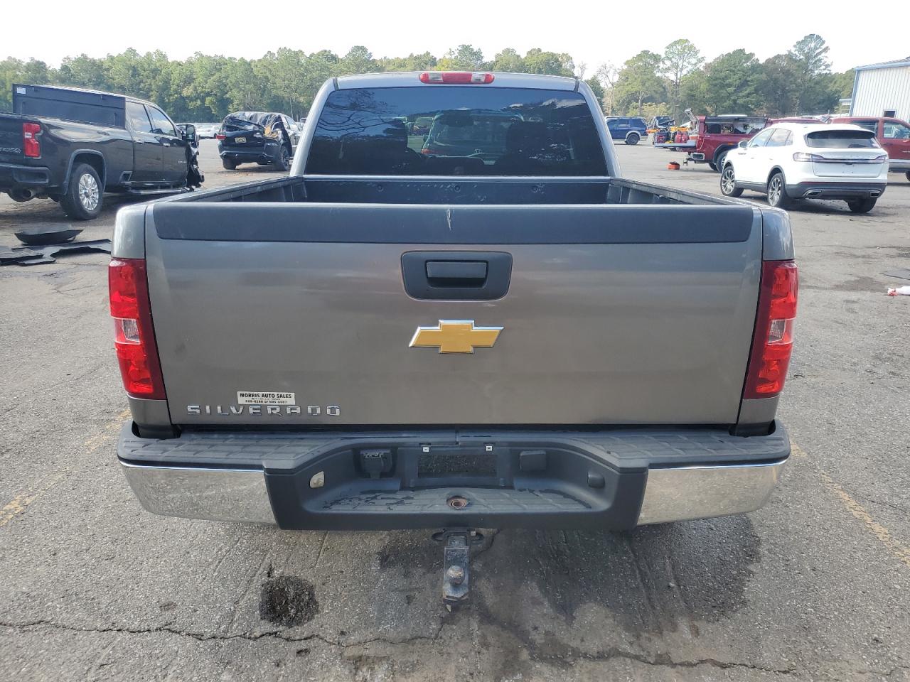 Chevrolet Silverado C1500 Image 3