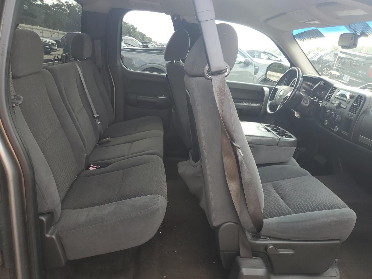 Chevrolet Silverado C1500 Image 5