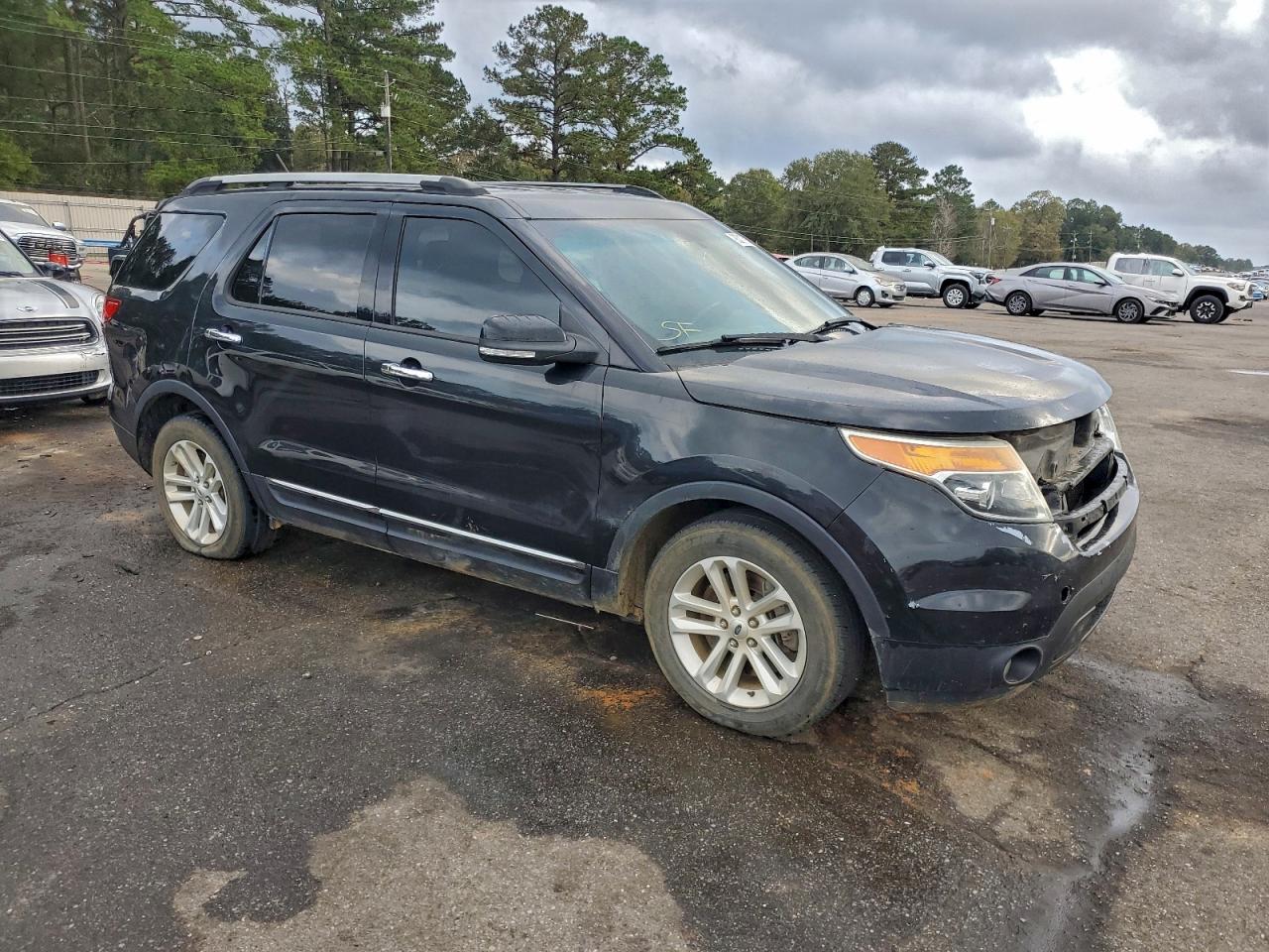 Ford Explorer Xlt Image 14