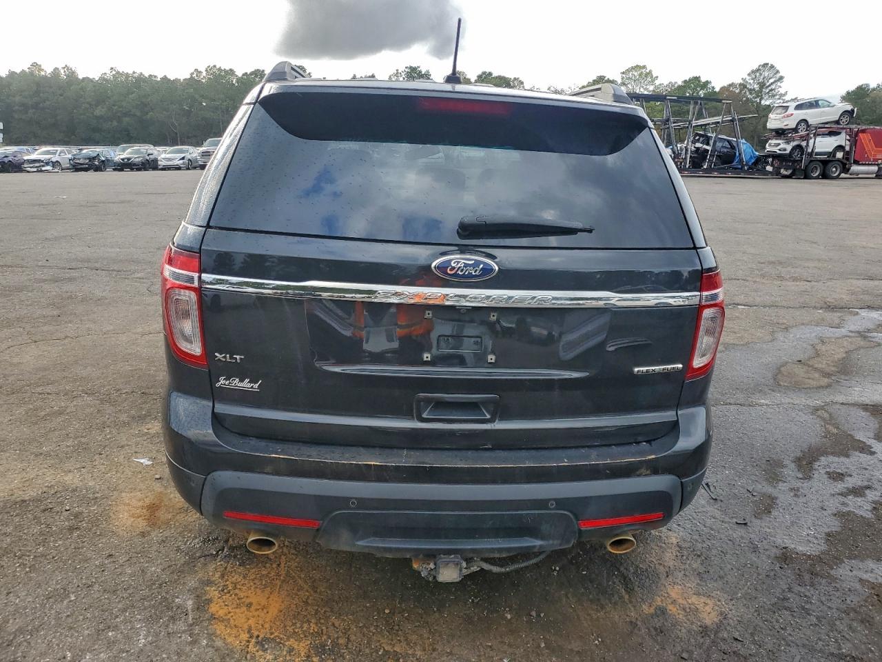 Ford Explorer Xlt Image 5