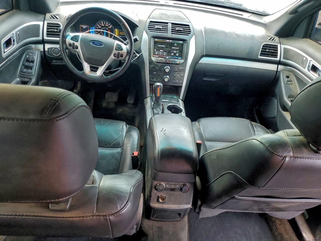 Ford Explorer Xlt Image 6