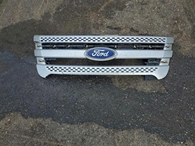 Ford Explorer Xlt Image 10