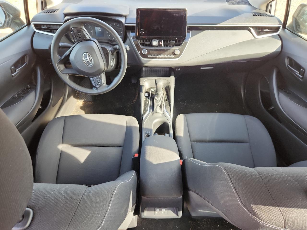 Toyota Corolla Le Image 7