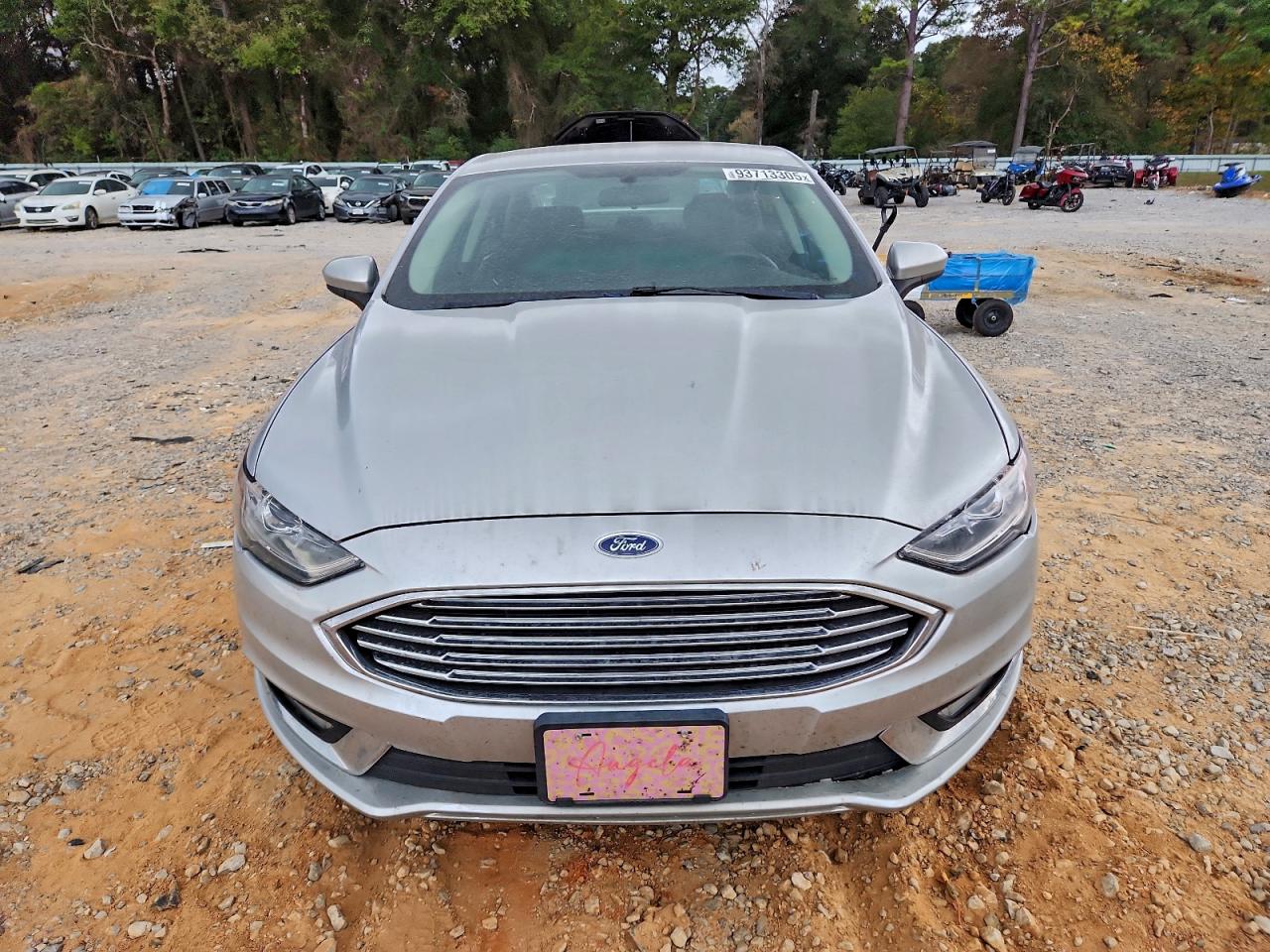 Ford Fusion S Image 12
