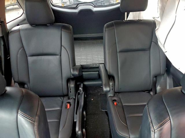 Toyota Highlander Se Image 9