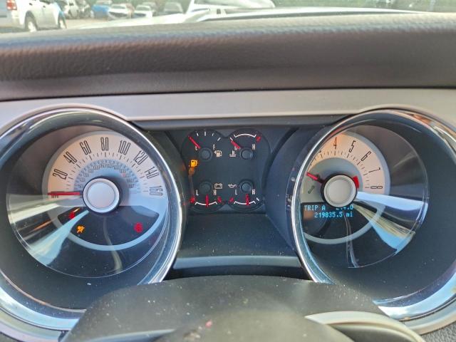 Ford Mustang Image 8