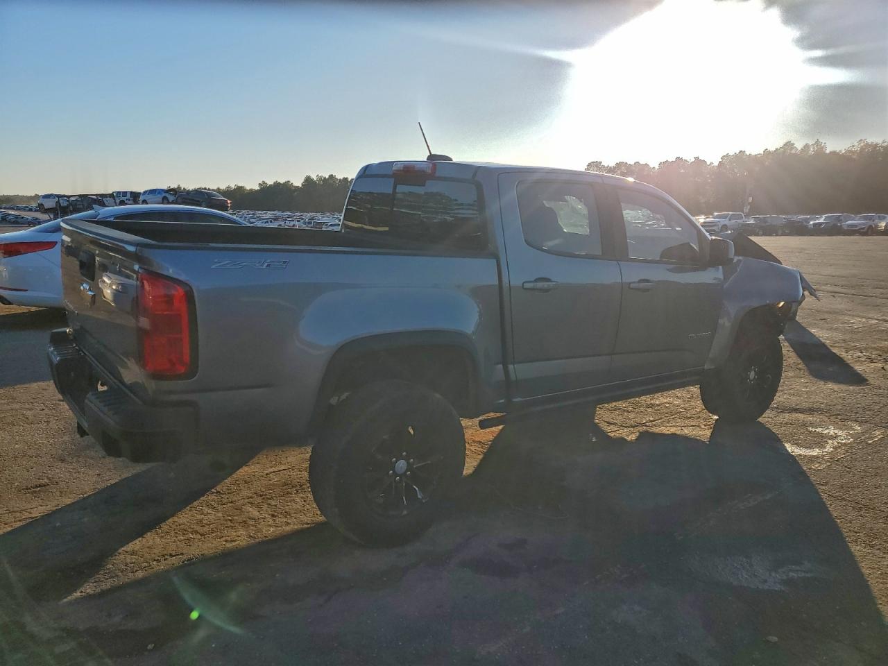 Chevrolet Colorado Zr2 Image 2