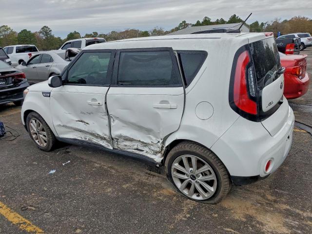 Kia Soul + Image 13