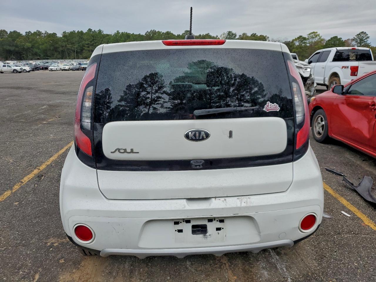 Kia Soul + Image 5