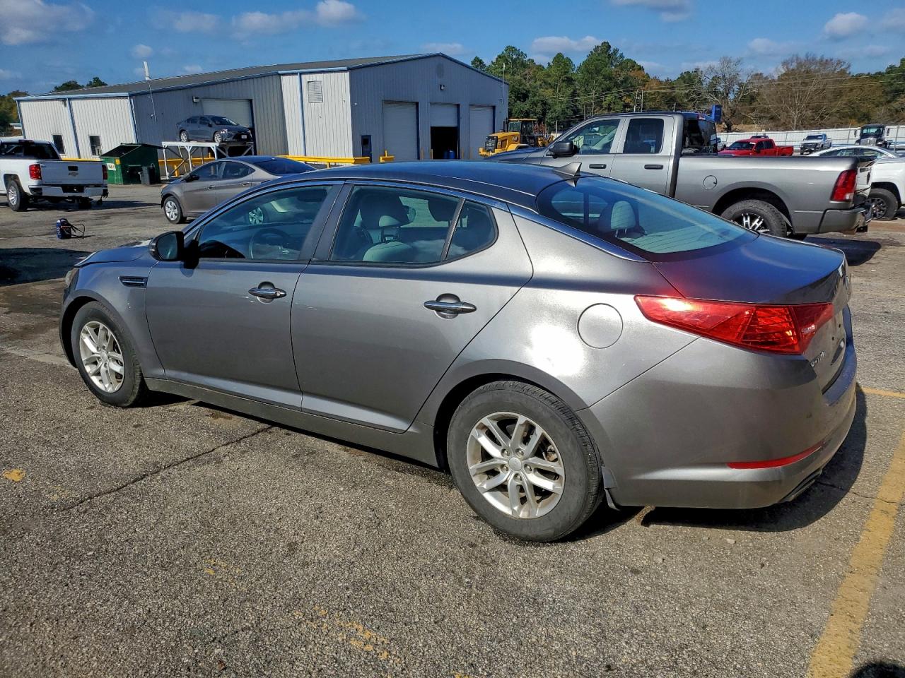 Kia Optima Lx Image 2
