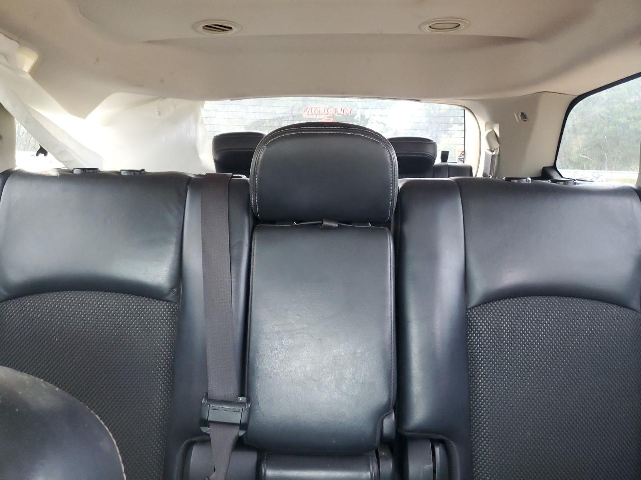 Dodge Journey Crossroad Image 6