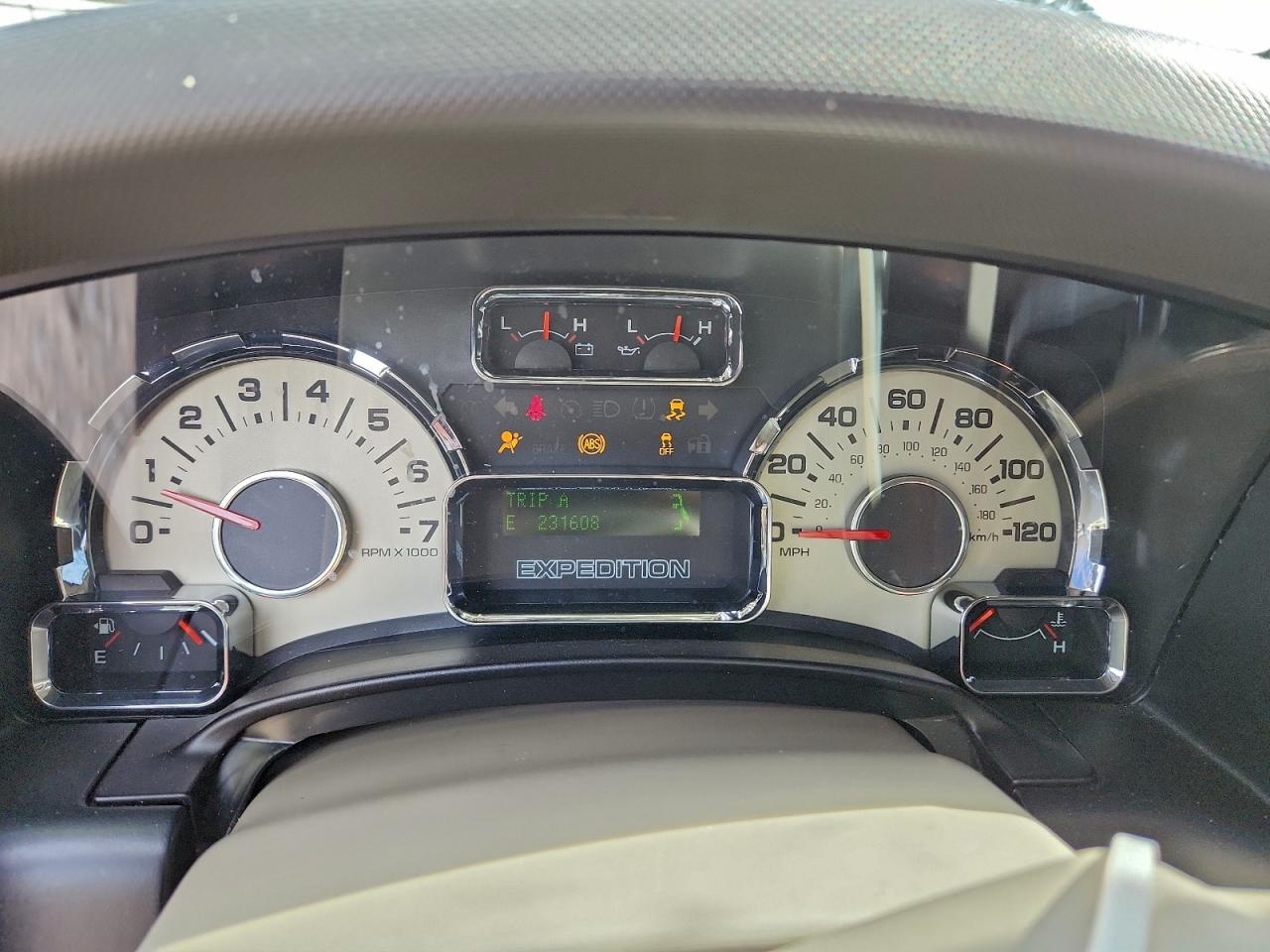 Ford Expedition Limited Image 11