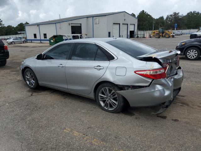 Toyota Camry Le Image 3