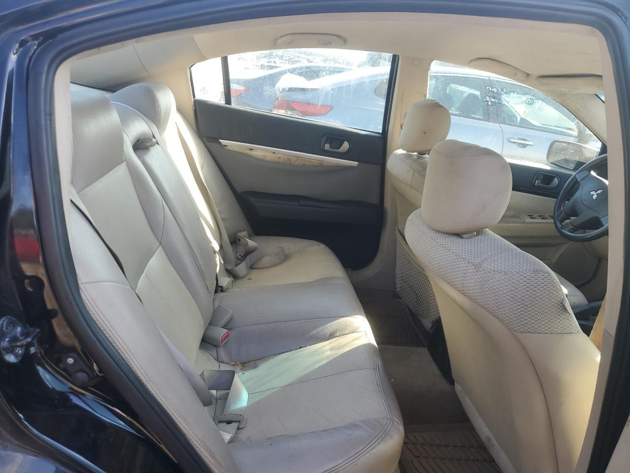 Mitsubishi Galant Es Image 5