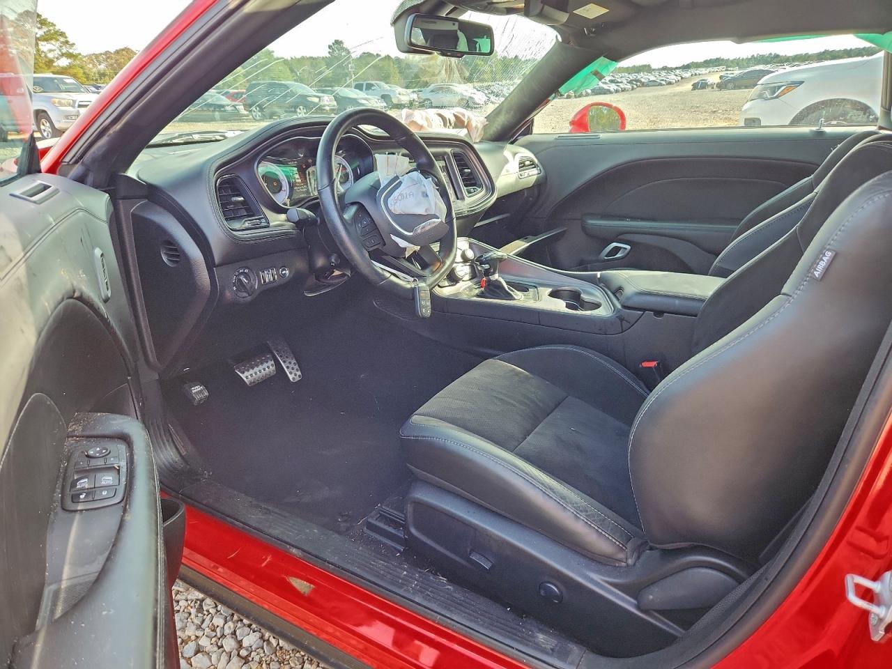 Dodge Challenger R/t Scat Pack Image 7