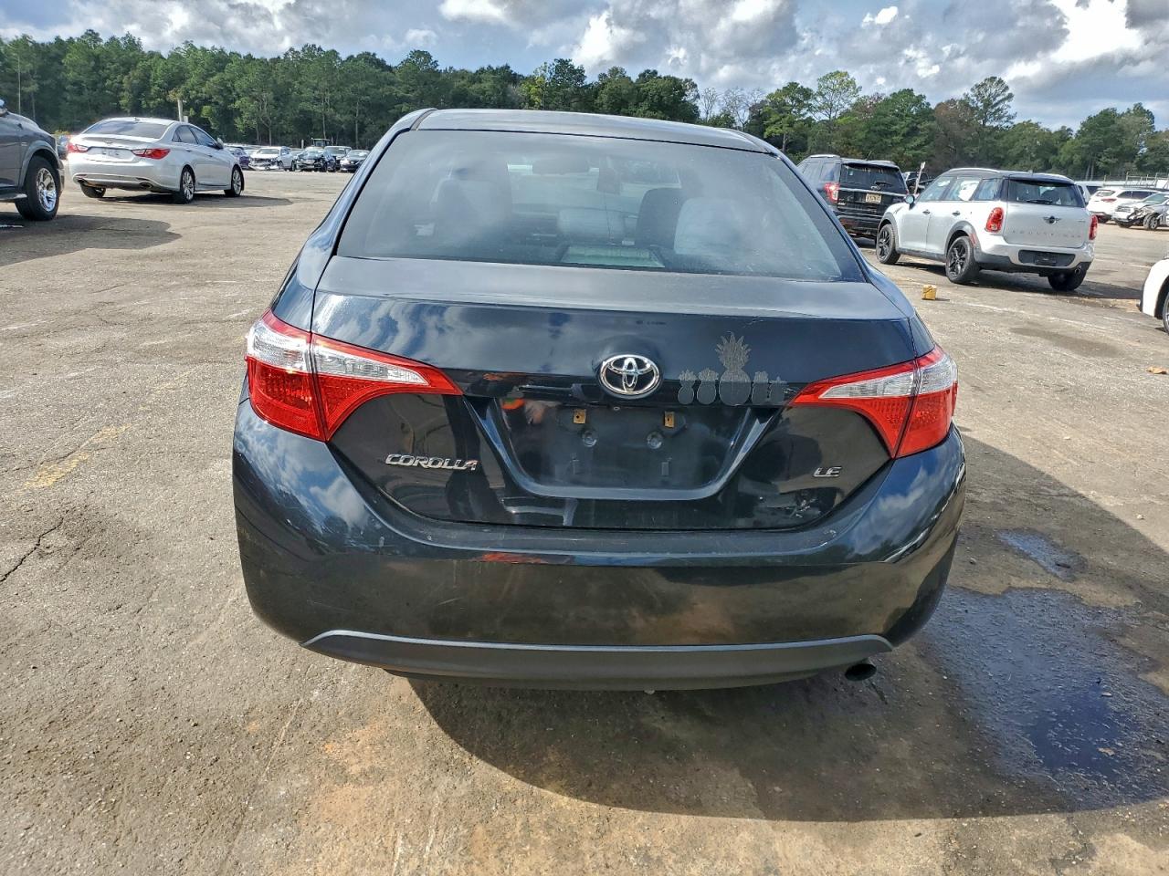 Toyota Corolla L Image 6