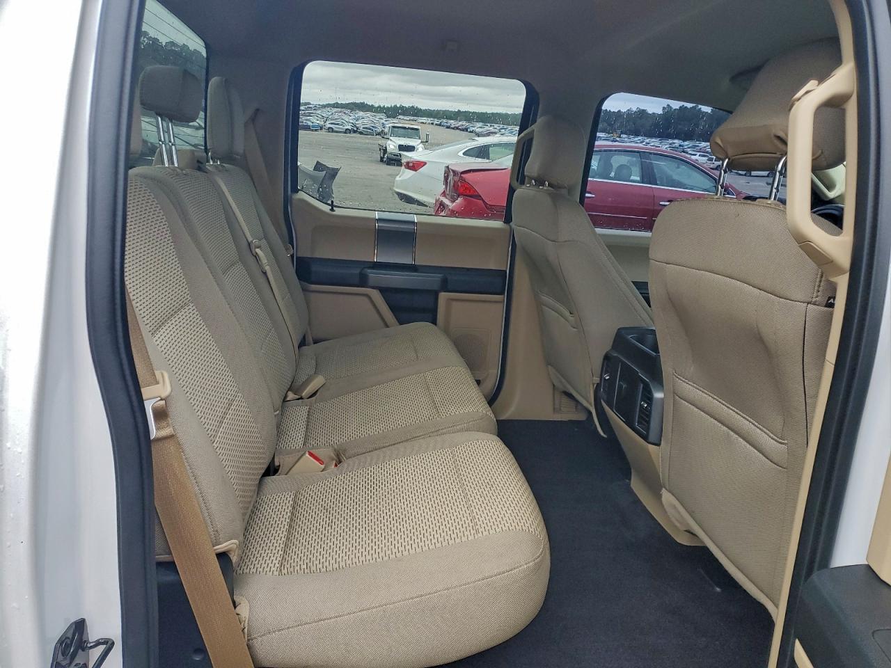 Ford F-150 Supercrew Image 13