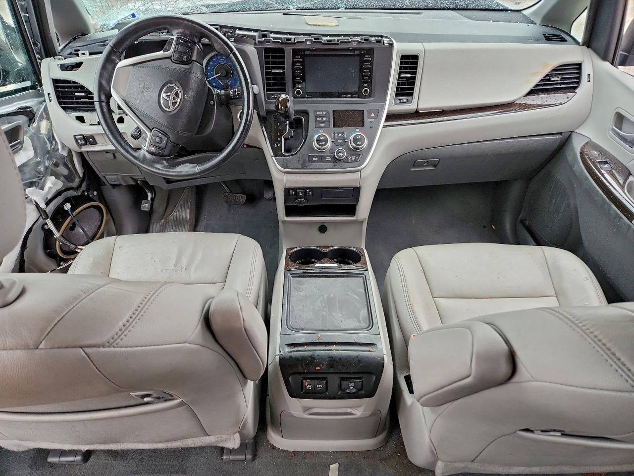 Toyota Sienna Xle Image 13