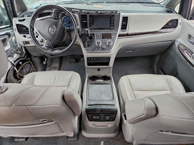 Toyota Sienna Xle Image 13