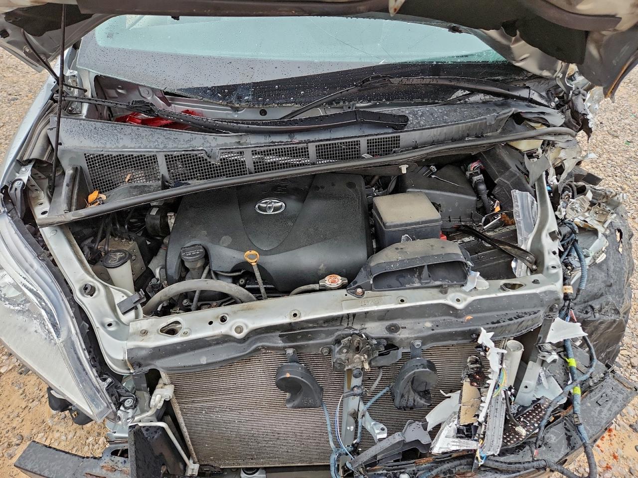 Toyota Sienna Xle Image 9