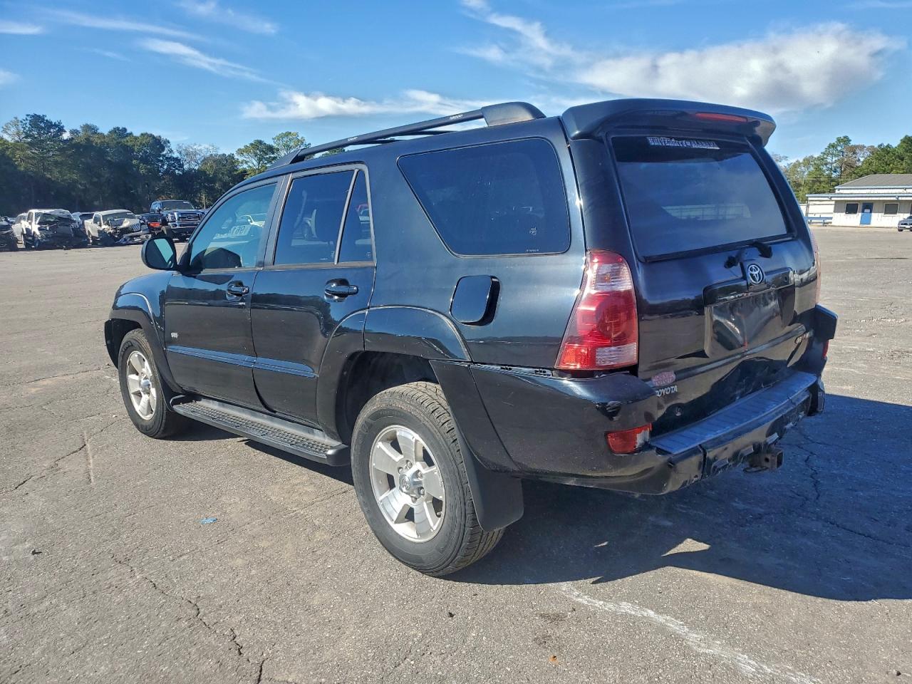 Toyota 4Runner Sr5 Image 2