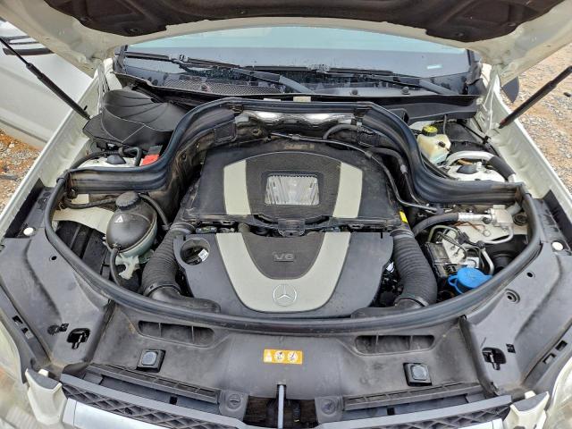 Mercedes-Benz GLK 350 Image 10
