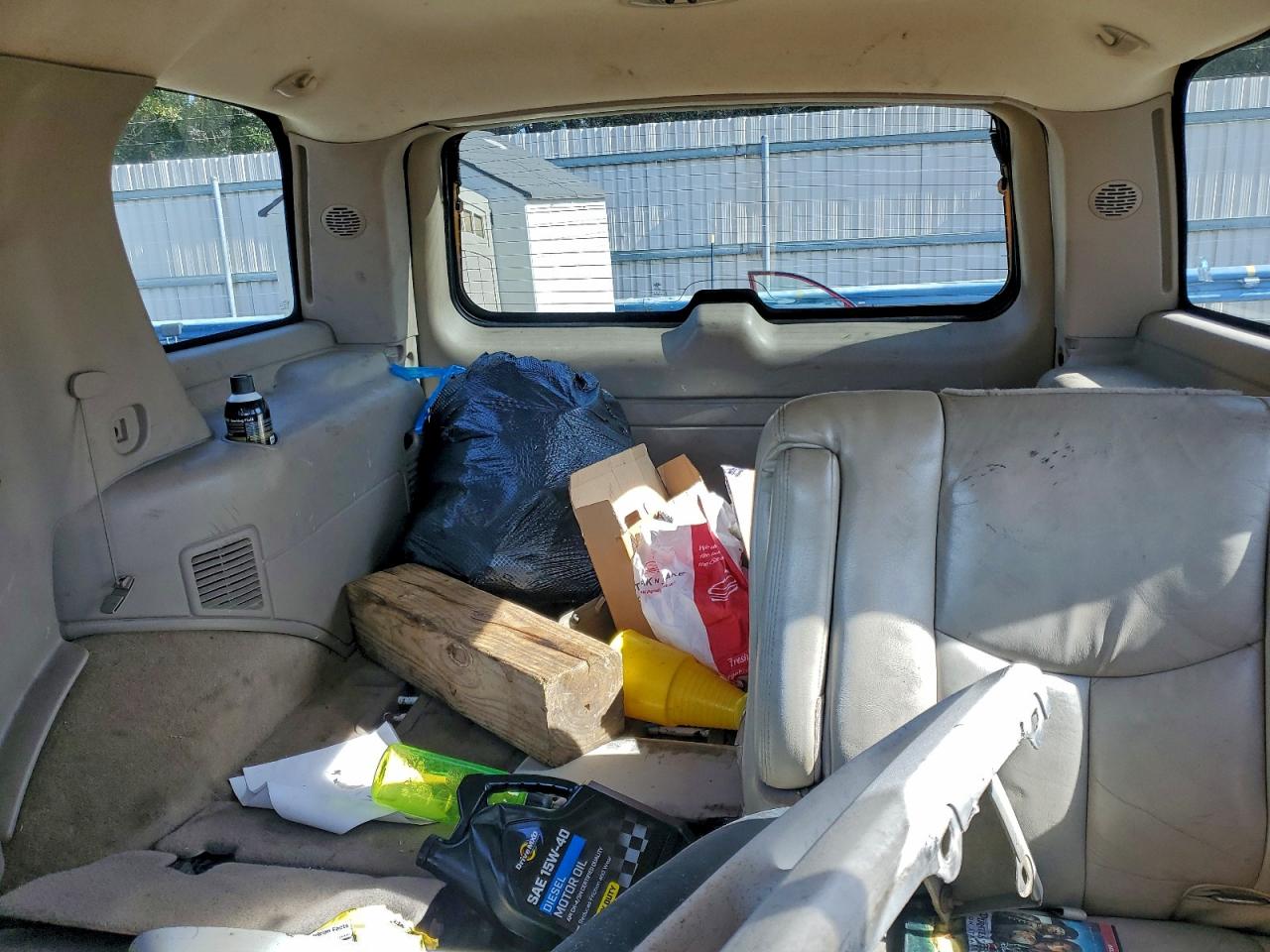 Chevrolet Tahoe C1500 Image 10