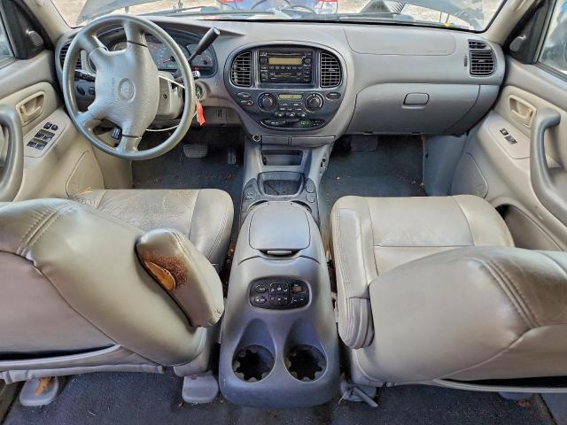 Toyota Sequoia Sr5 Image 4