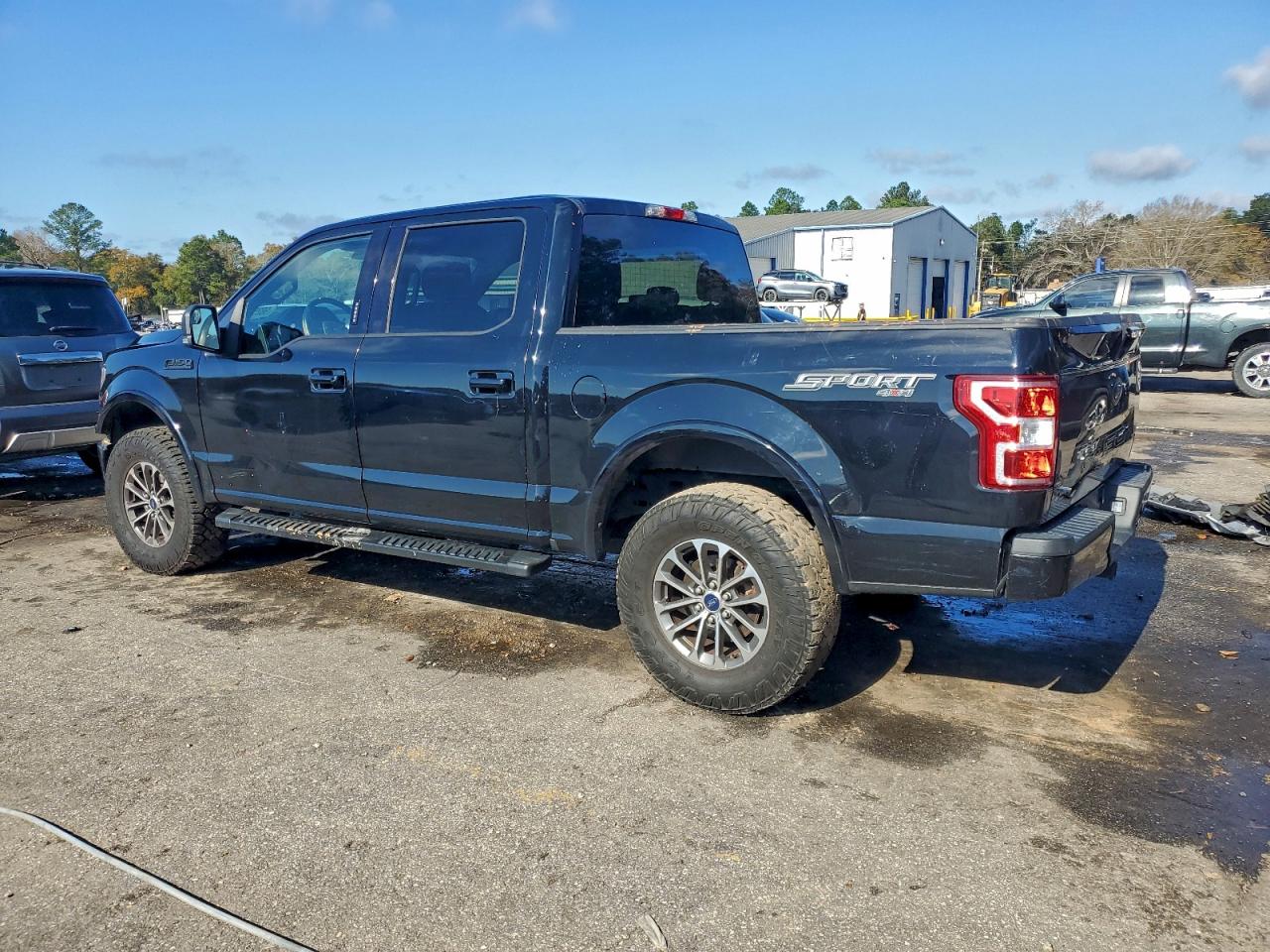 Ford F-150 Supercrew Image 12