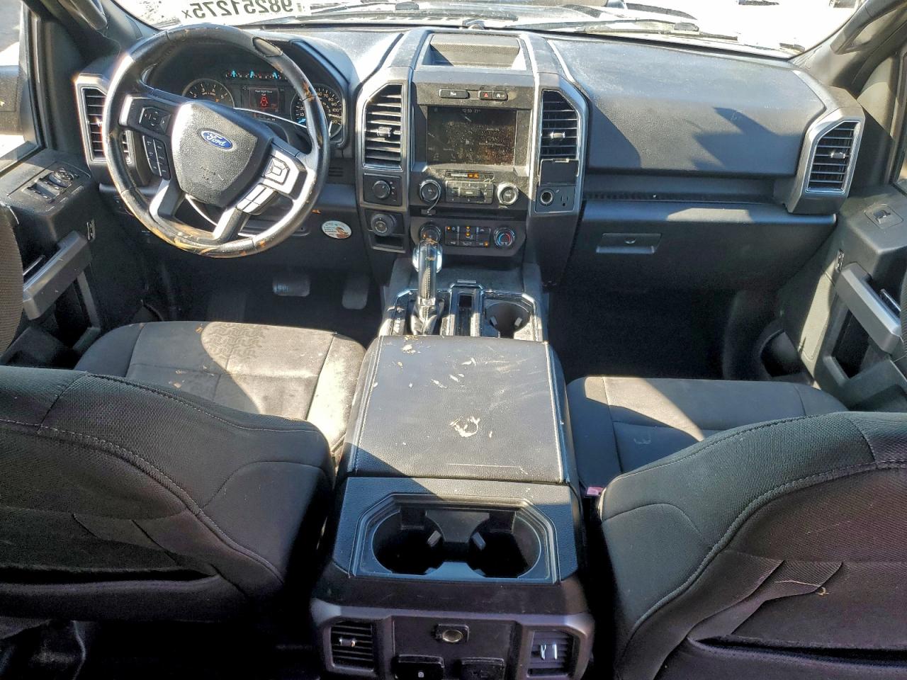 Ford F-150 Supercrew Image 9