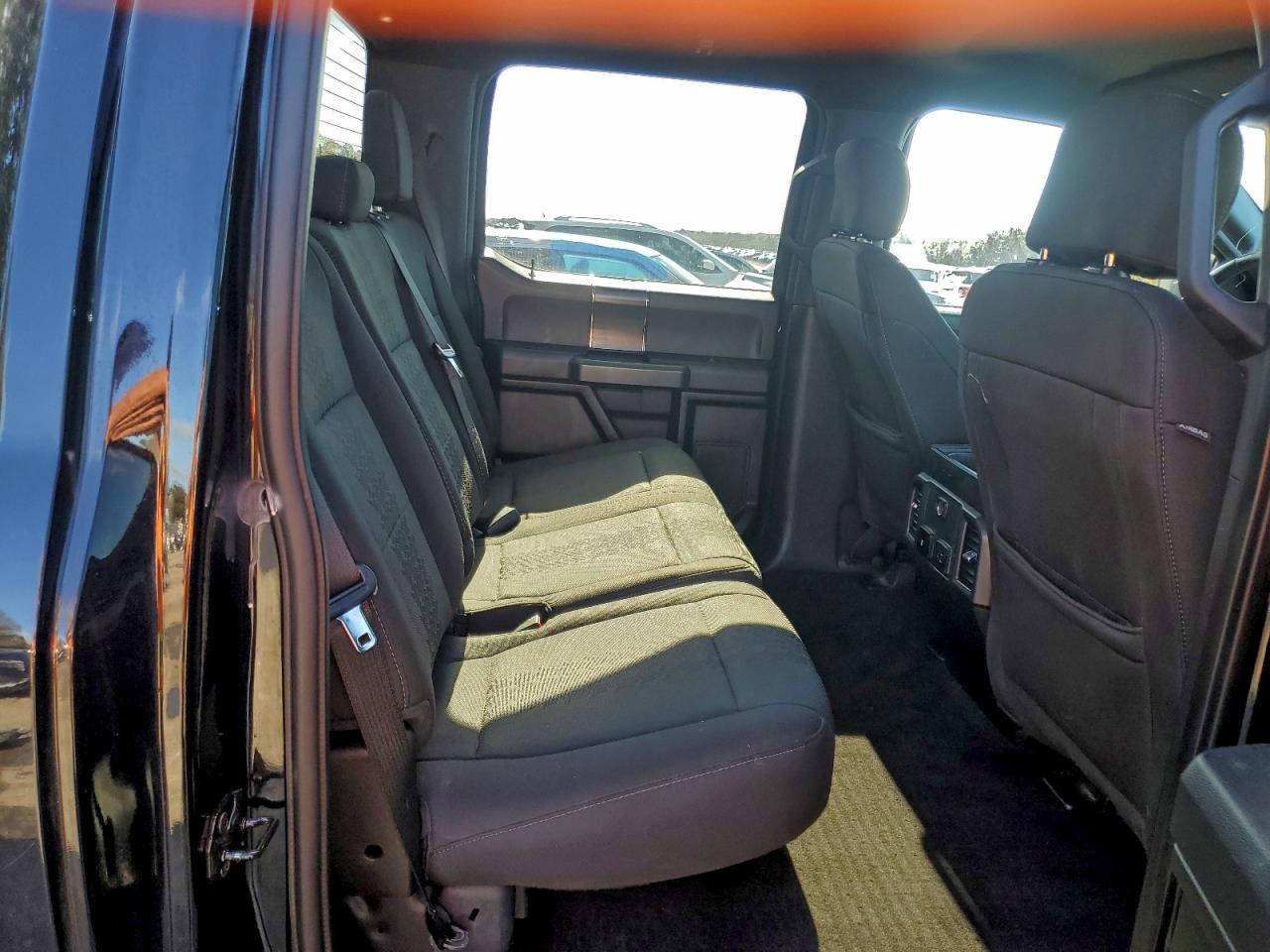 Ford F-150 Supercrew Image 4