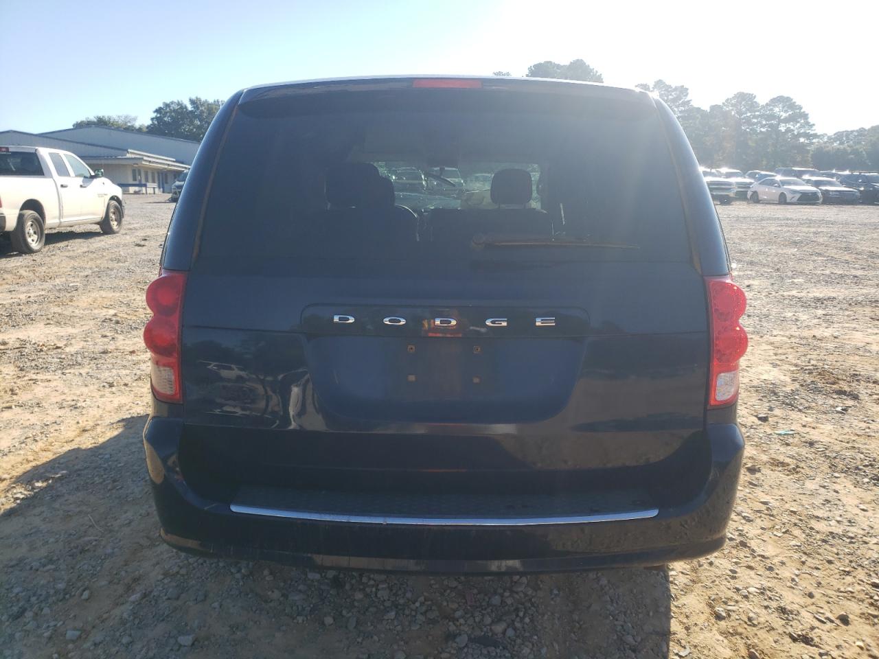 Dodge Caravan Se Image 7