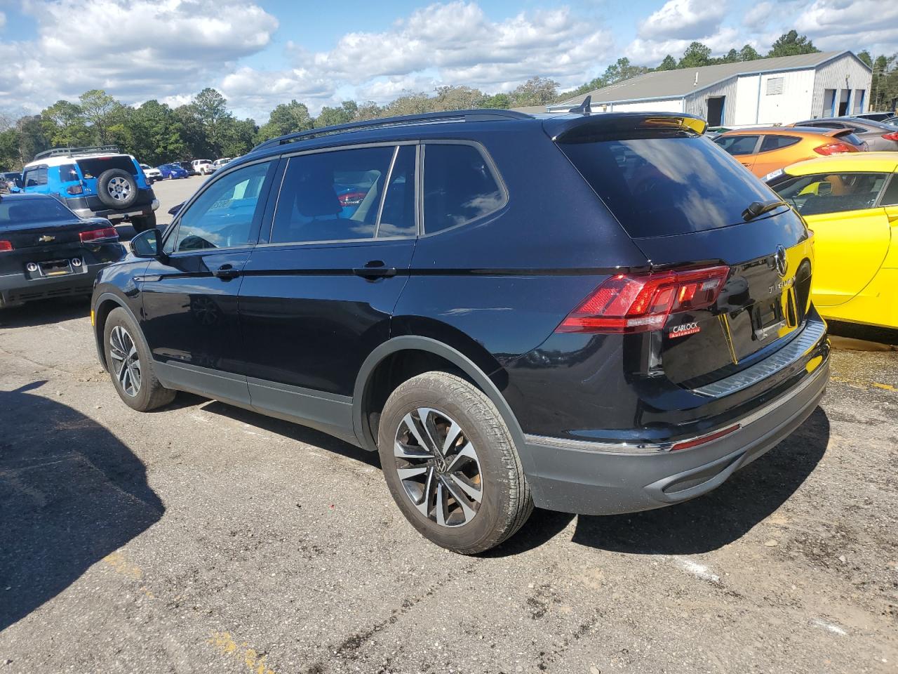 Volkswagen Tiguan S Image 13