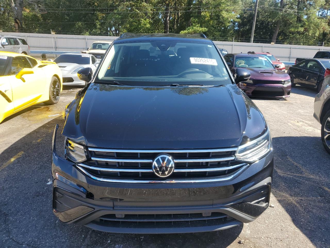 Volkswagen Tiguan S Image 6
