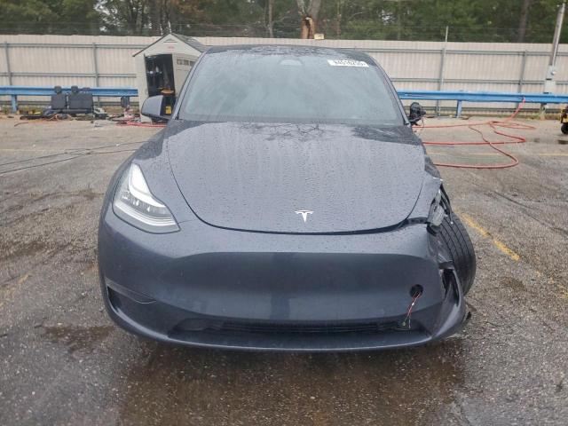 Tesla Model Y Image 13