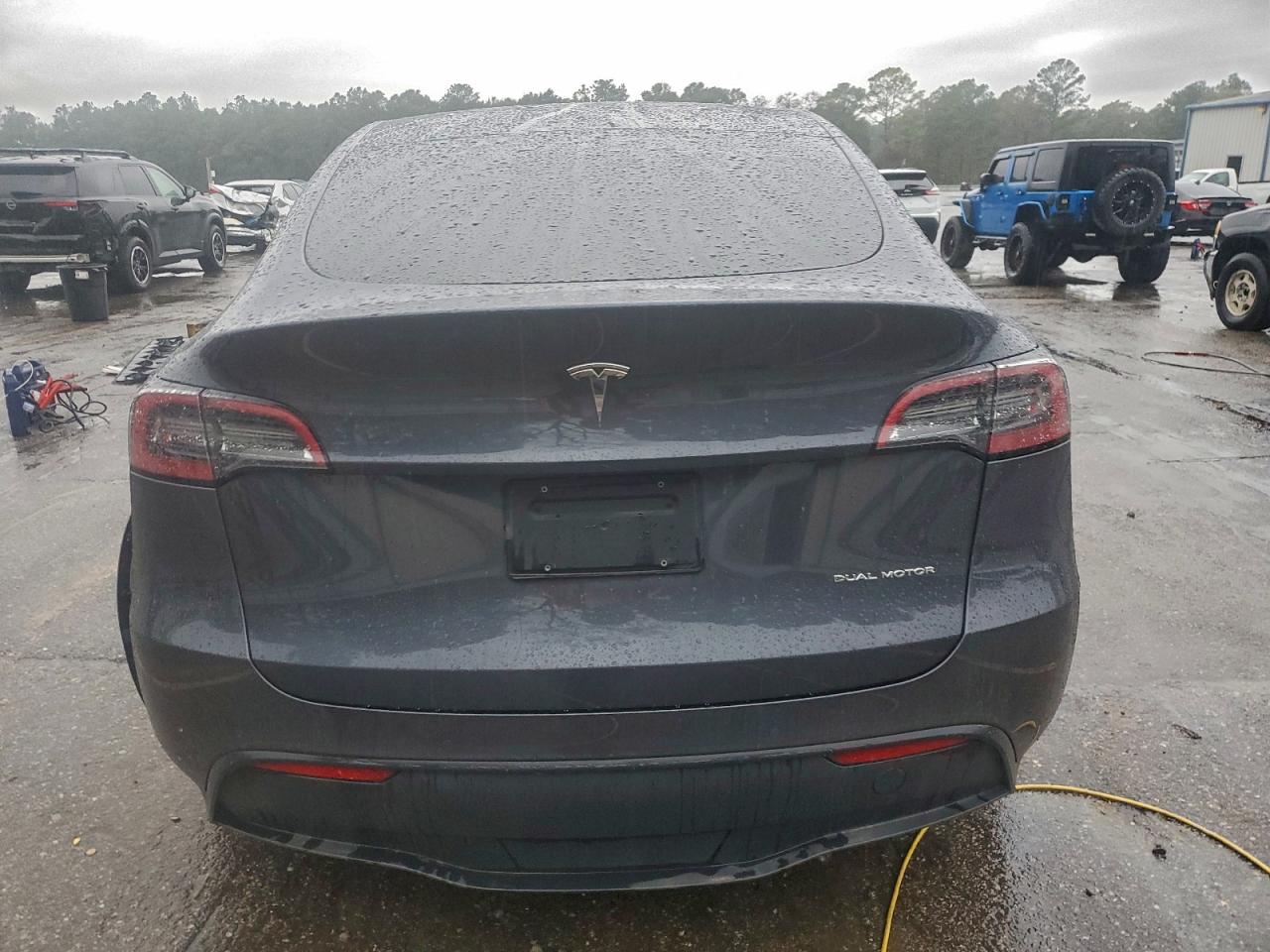 Tesla Model Y Image 11