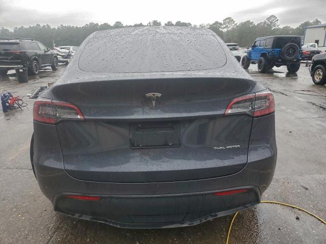 Tesla Model Y Image 11