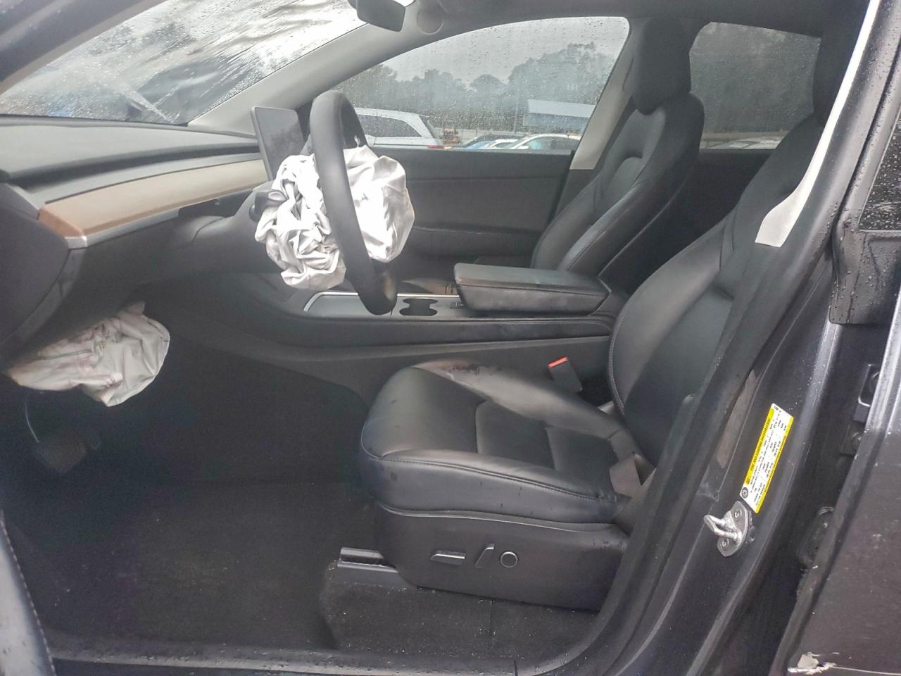 Tesla Model Y Image 9