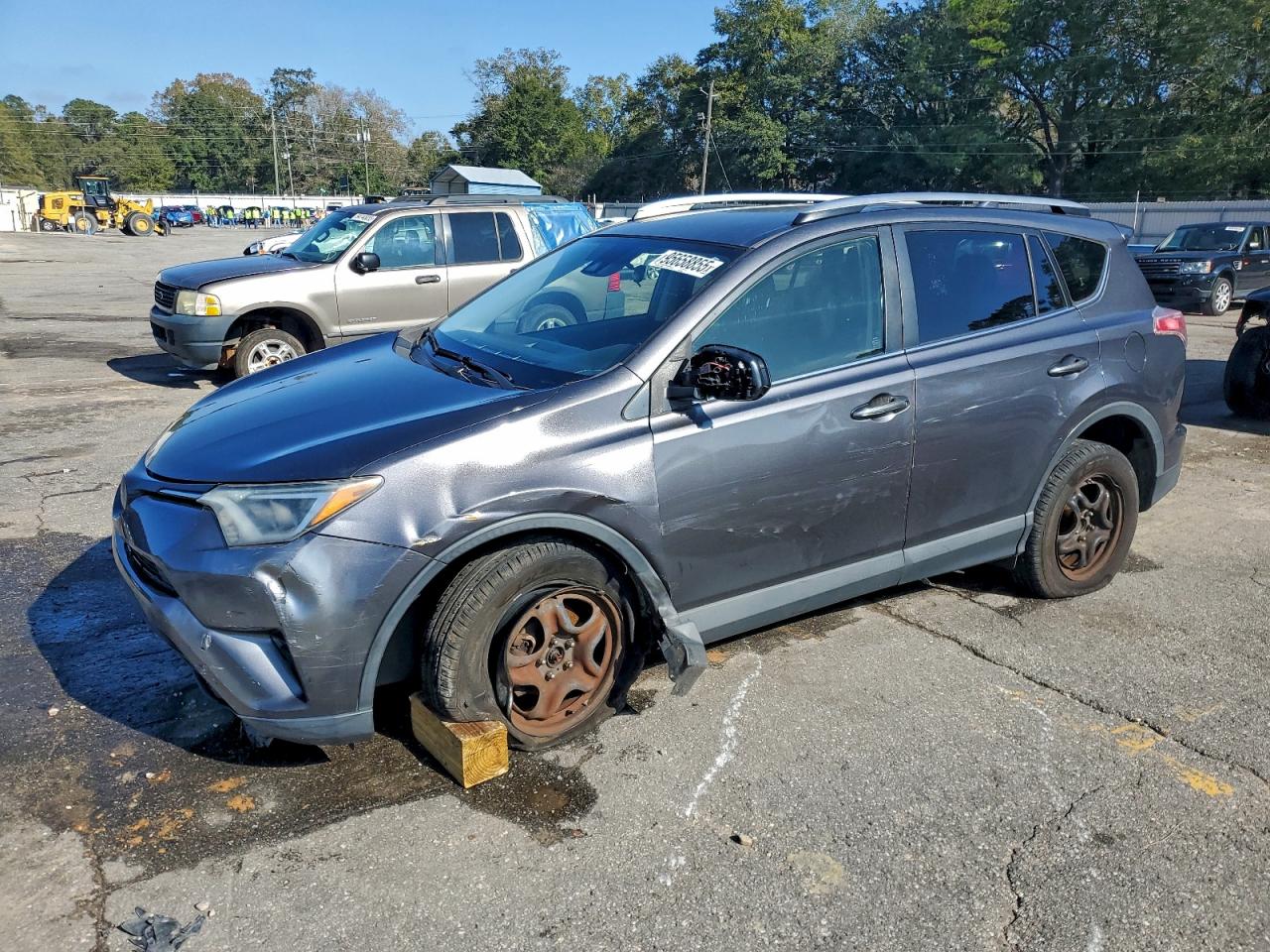 Toyota RAV4 Le Image 1