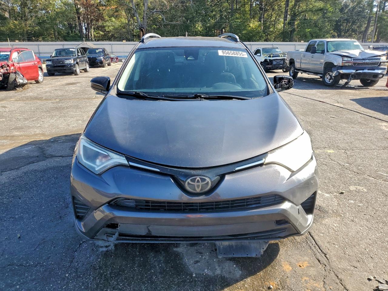 Toyota RAV4 Le Image 5